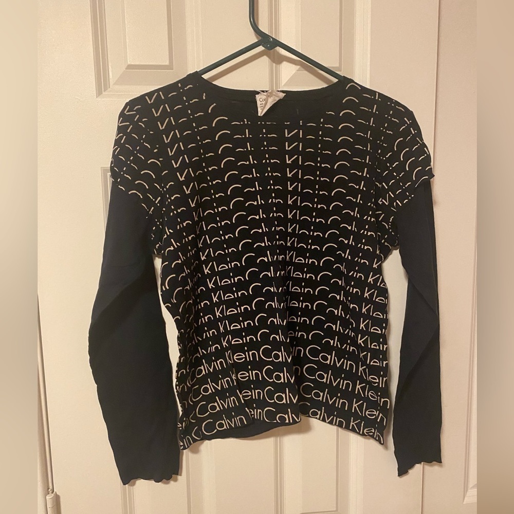 Vintage Calvin Klein top - women’s long sleeve - all over logo size medium